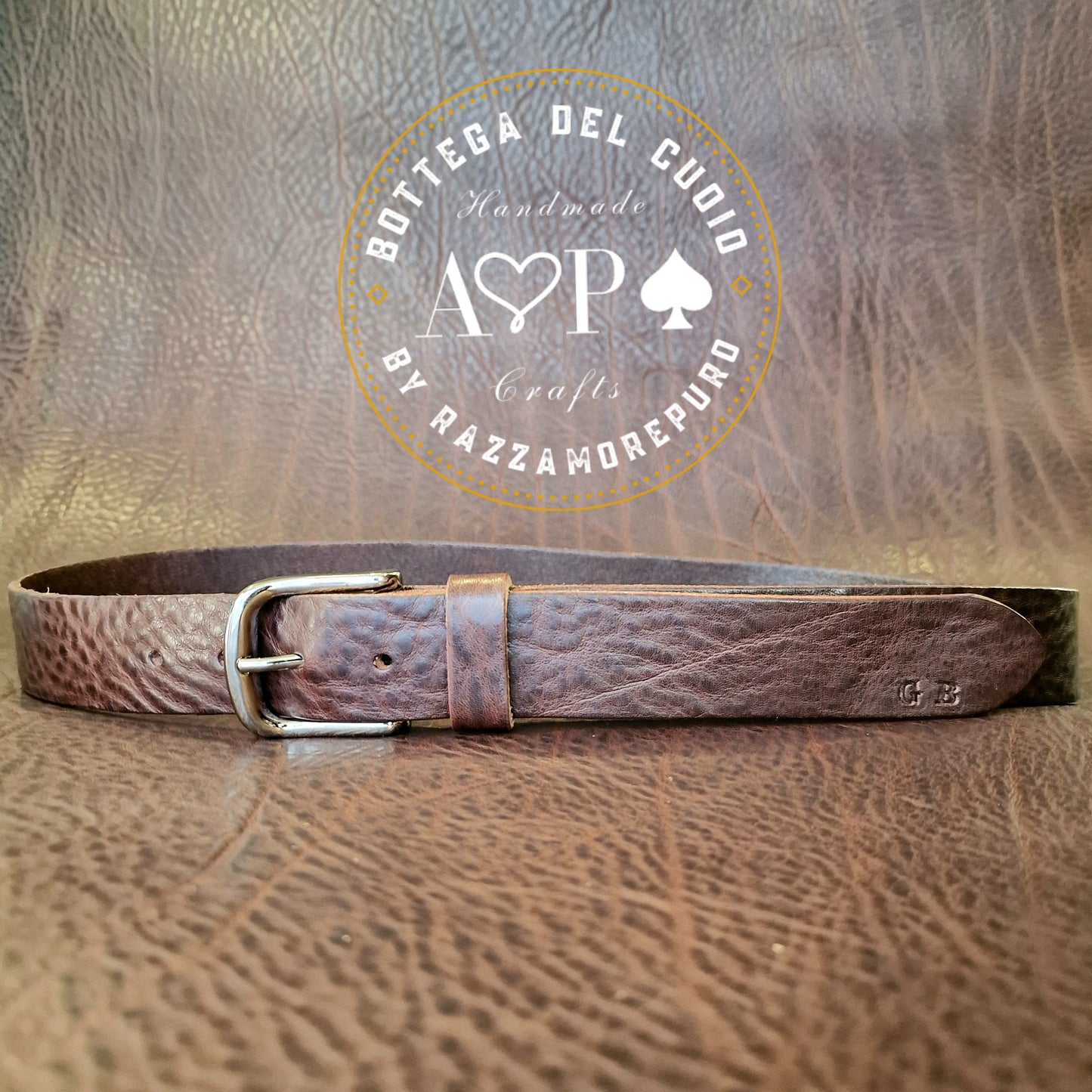 Unisex SAGITTA belt with brass buckle embellished with an engraved name or date