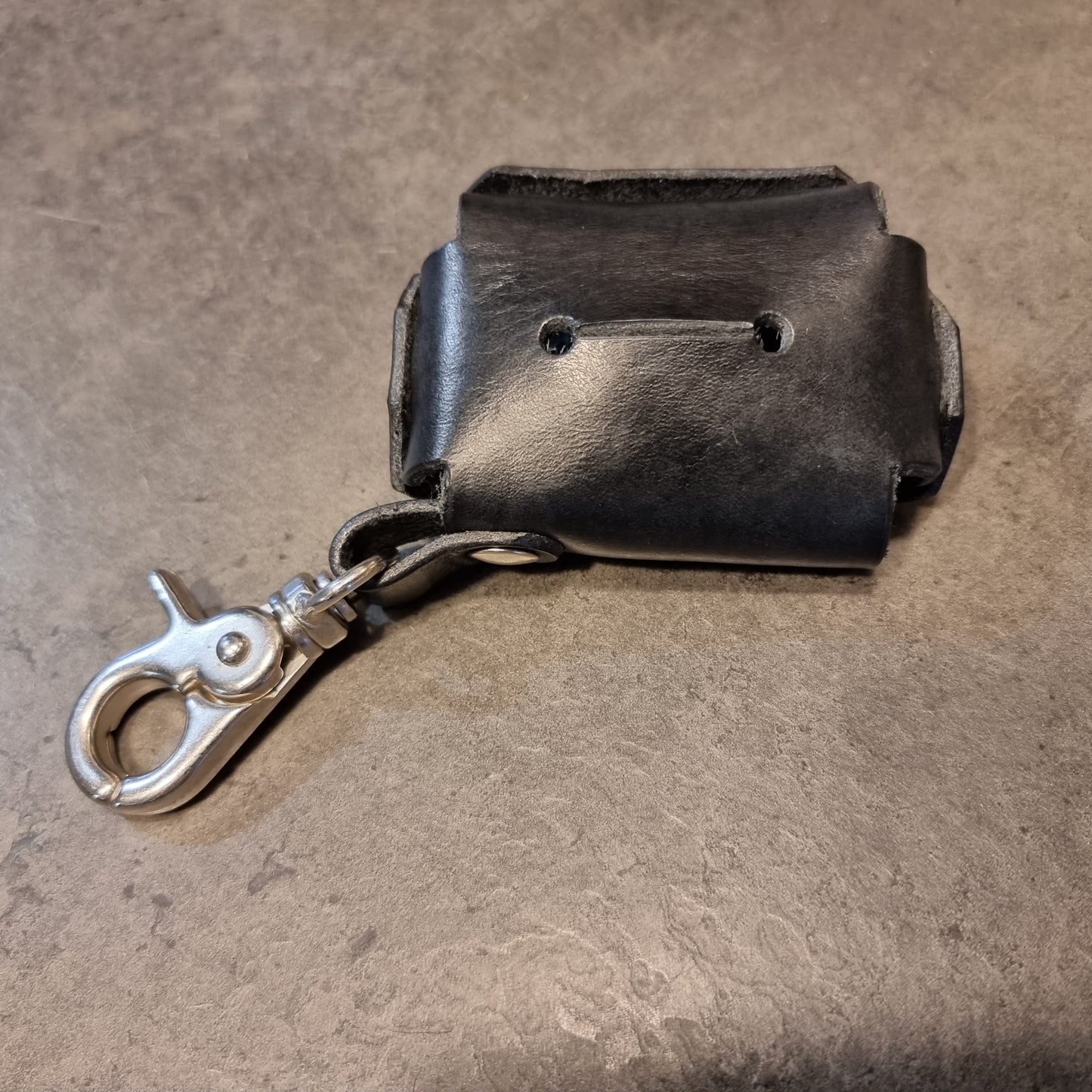 Portasacchetti PYXIS in cuoio con nome inciso