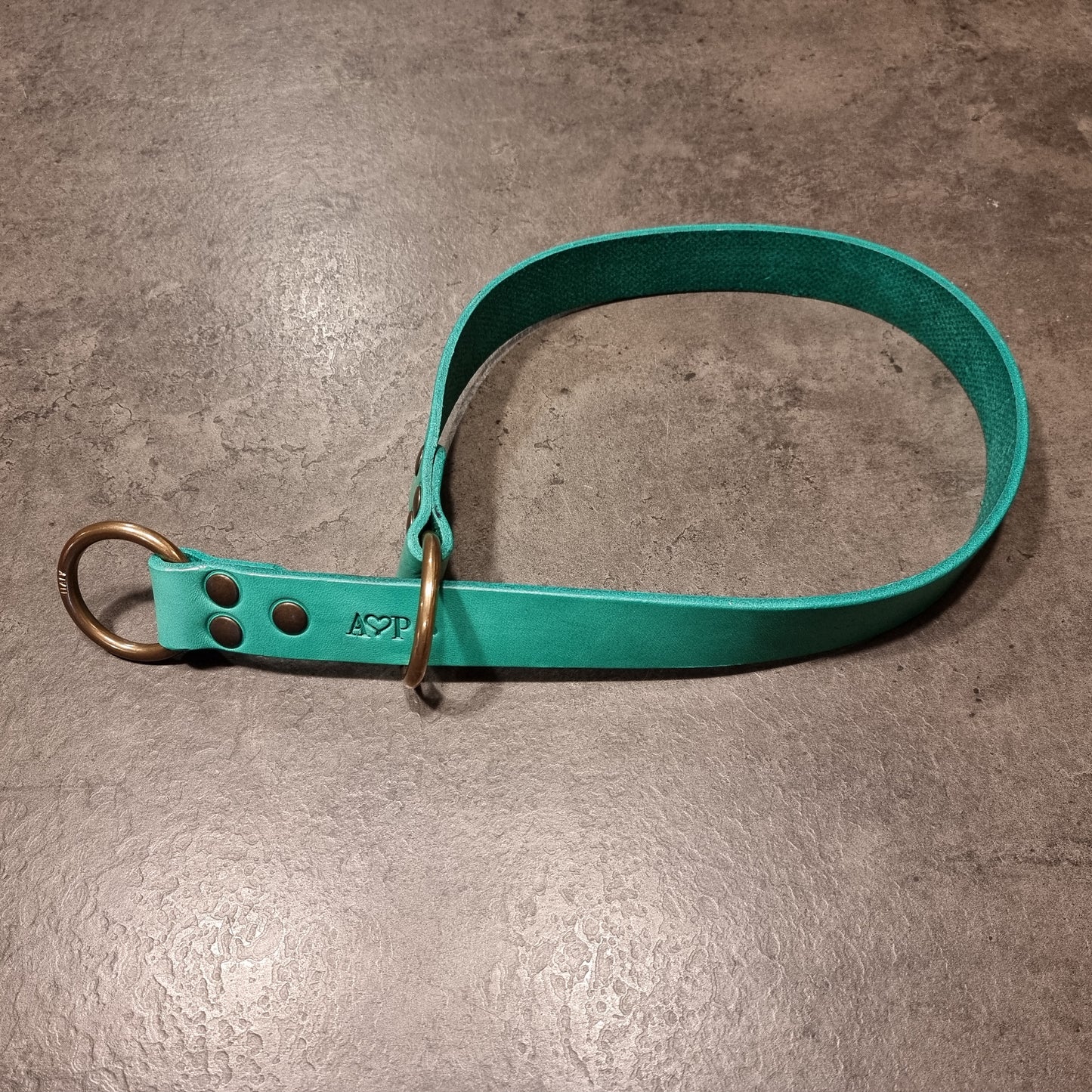 GRUS sliding collar for small and medium sized dogs