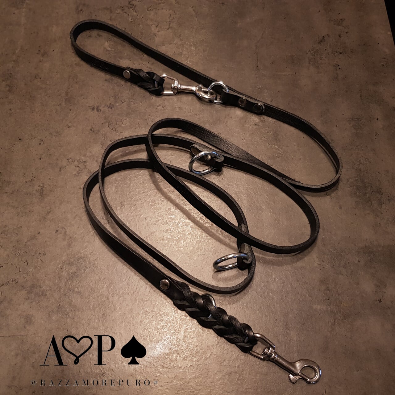 VULPECULA adjustable leash for medium size