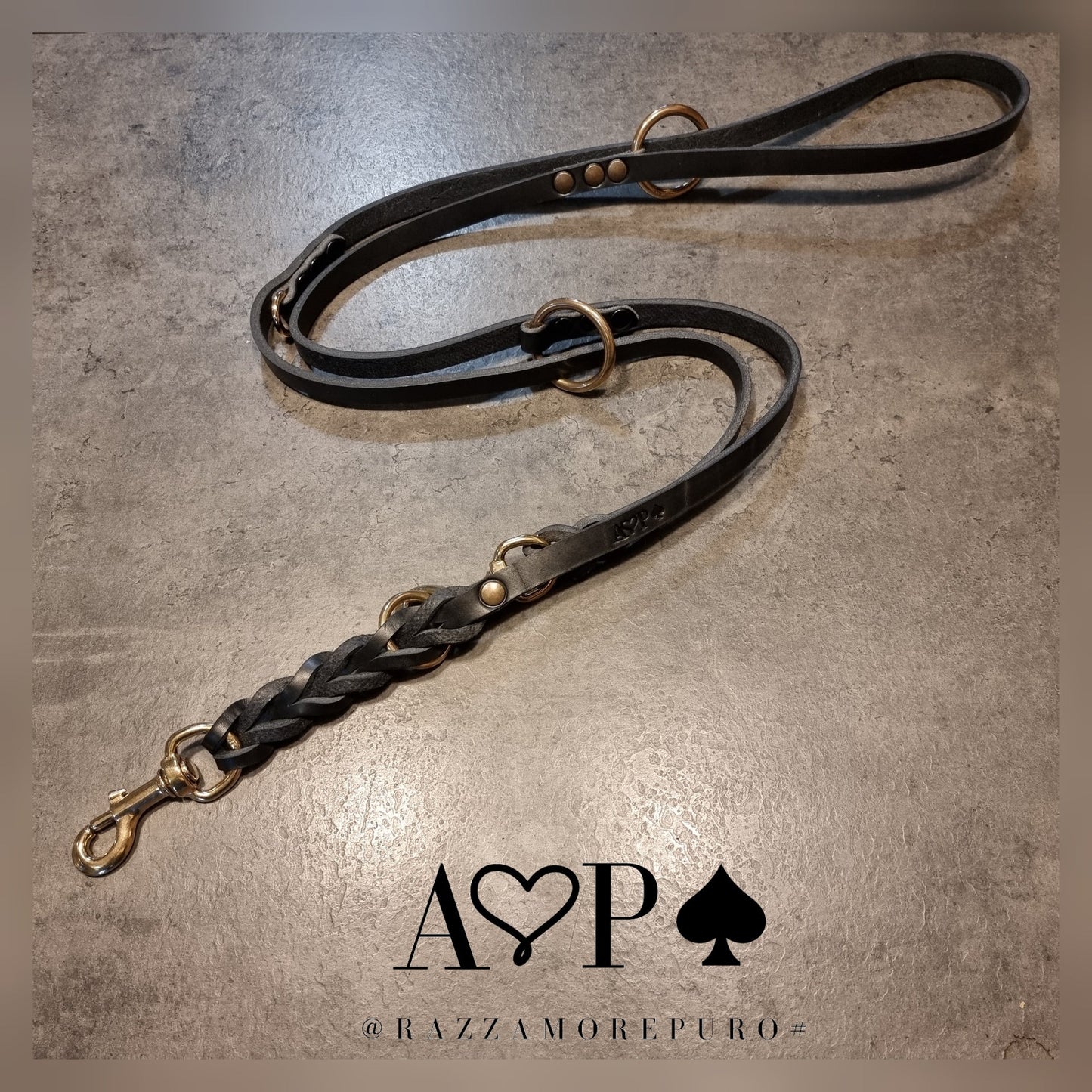 VULPECULA adjustable leash for medium size